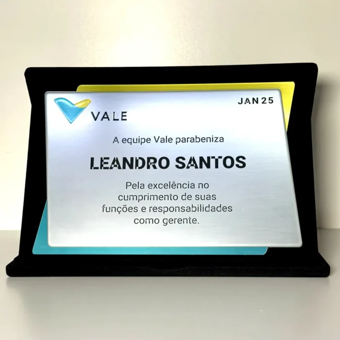 Placa de homenagem metalizada com gravação a laser - IMGPH0015
