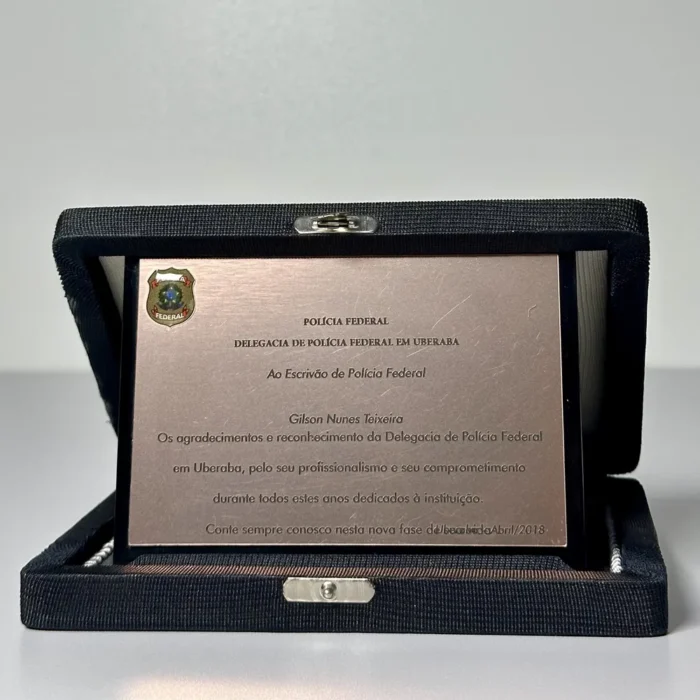 Placa de homenagem metalizada com gravação a laser - IMGPH0006